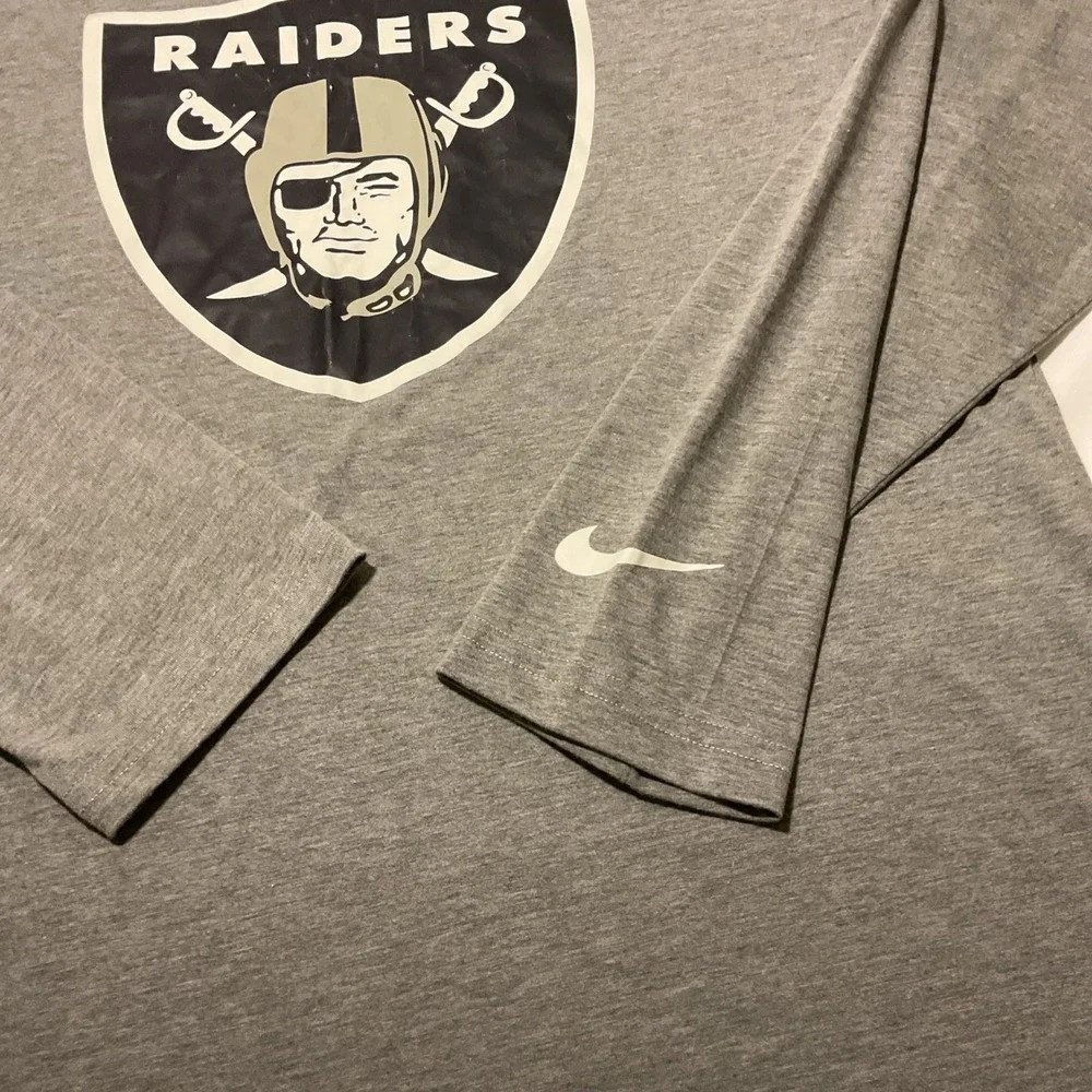 Nike NFL Las Vegas Raiders Long Sleeve T-Shirt Mens Large Gray Cotton Crew Neck‎